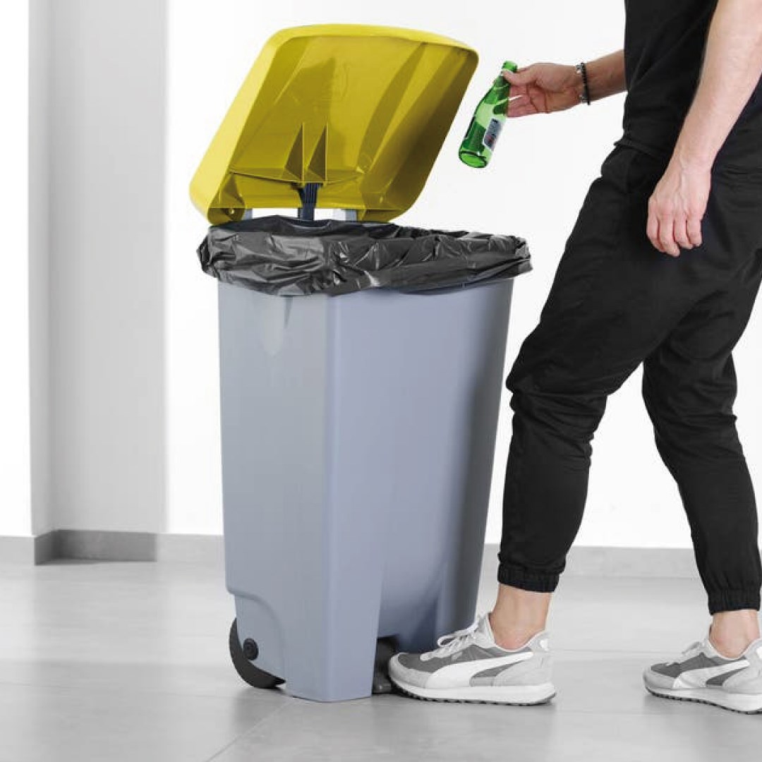 Víko k nádobě na odpadky s pedálem žluté