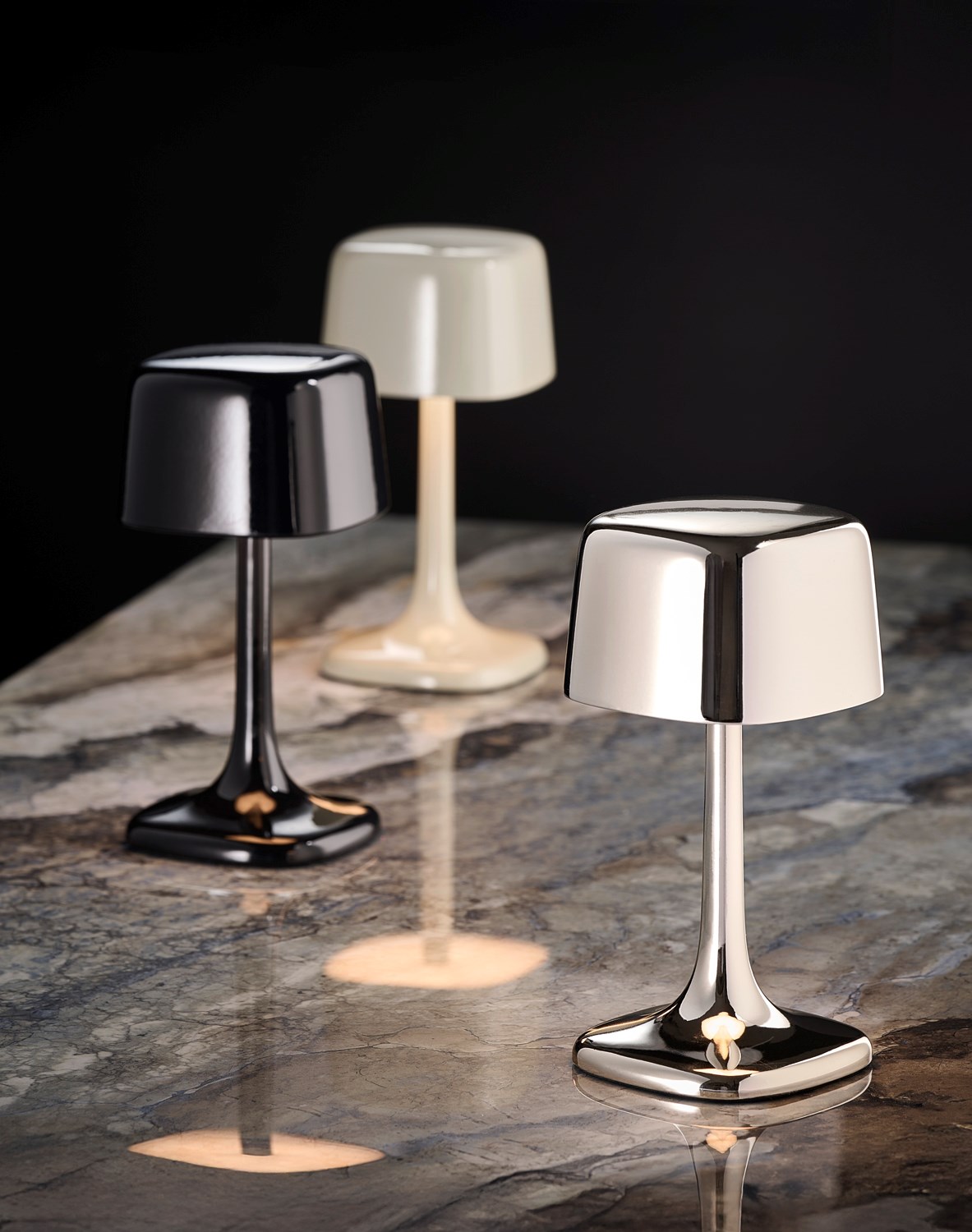 Stolní lampa SOHO, světle šedá, výška 21,5 cm