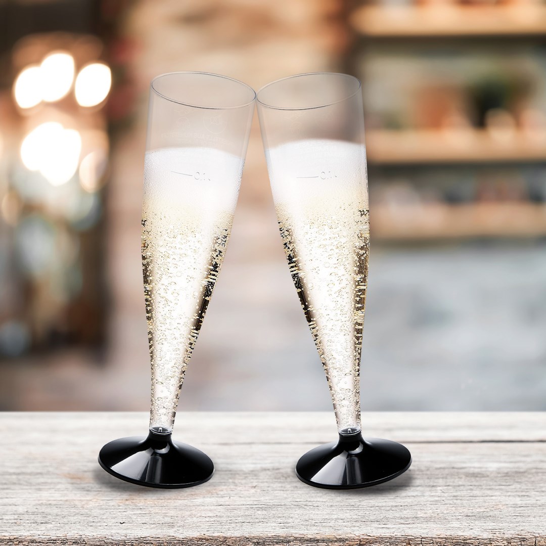 pohárek na sekt 0,1 l s černou nožkou /20ks